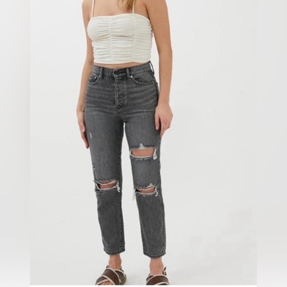 Urban Outfitters BDG Distressed Slim Straight Jean in Destroyed Black Size 29